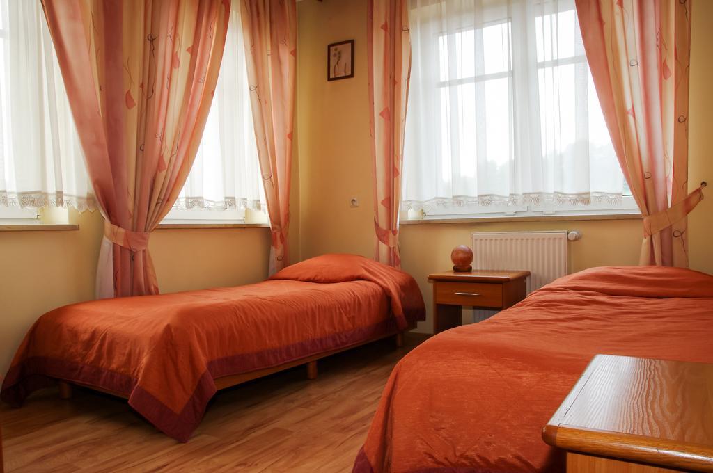 Hotel Sutoris Bochnia Bilik gambar