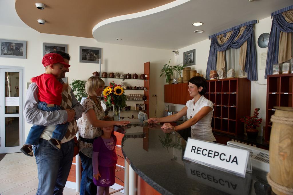 Hotel Sutoris Bochnia Luaran gambar